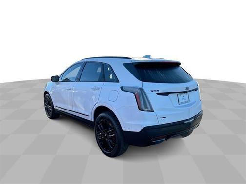2026 Cadillac XT5 Sport