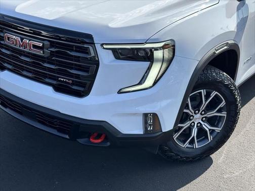 2025 GMC Acadia AWD AT4