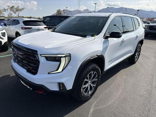 2025 GMC Acadia AWD AT4