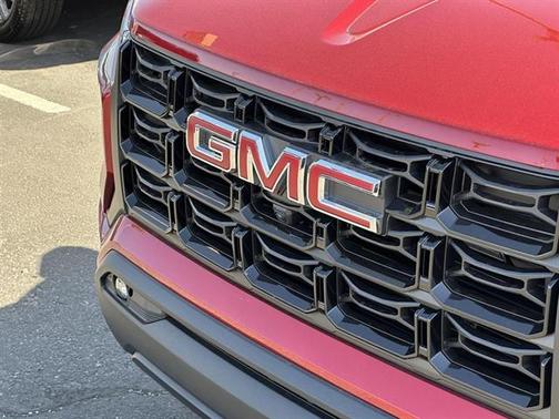 2025 GMC Canyon Elevation