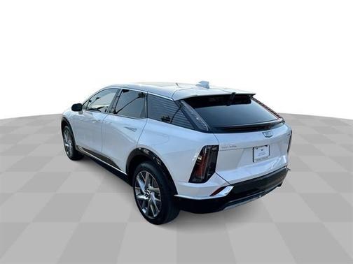 2025 Cadillac OPTIQ Luxury 1 AWD