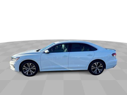 2022 Volkswagen Passat 2.0T SE