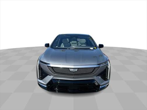 2025 Cadillac OPTIQ Luxury 1 AWD