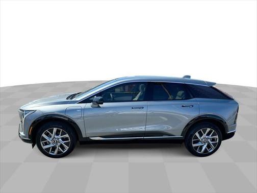 2025 Cadillac OPTIQ Luxury 1 AWD