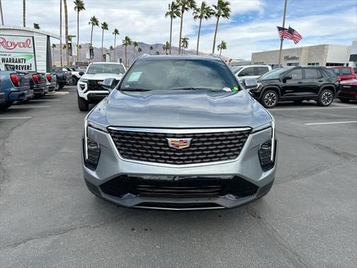 2025 Cadillac XT4 Premium Luxury