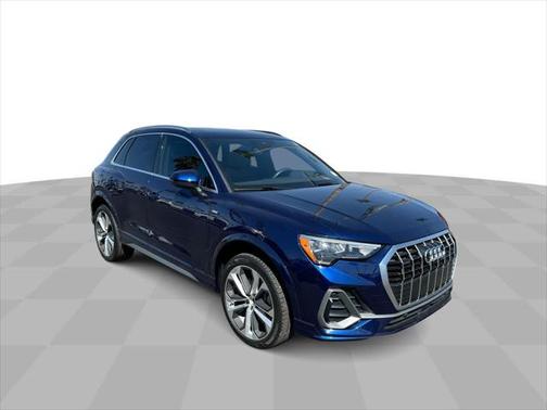2021 Audi Q3 45 S line Premium