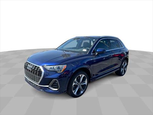2021 Audi Q3 45 S line Premium
