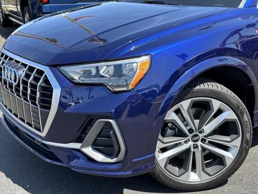 2021 Audi Q3 45 S line Premium