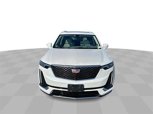 2025 Cadillac XT6 Premium Luxury FWD