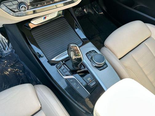 Black Sapphire Metallic 2019 BMW X3 M40i