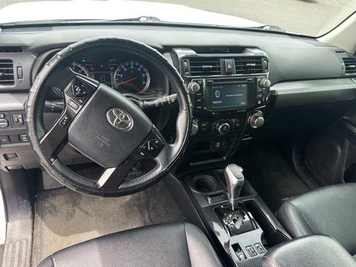Super White 2018 Toyota 4Runner TRD Off Road Premium