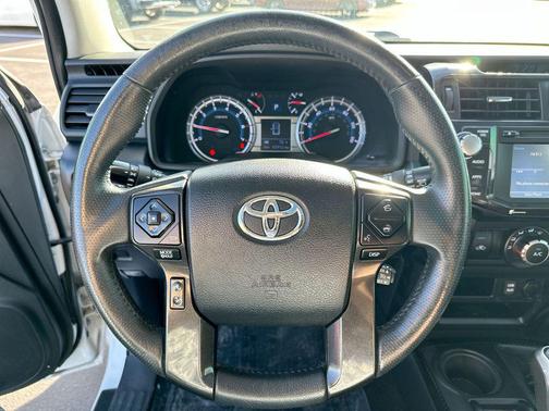 Super White 2018 Toyota 4Runner TRD Off Road Premium