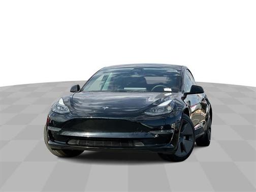 2022 Tesla Model 3 Standard Range