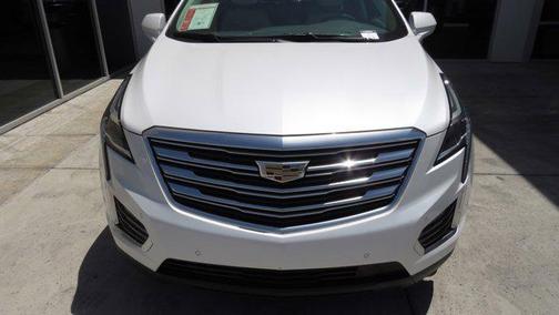 Crystal White Tricoat 2017 Cadillac XT5 Premium Luxury