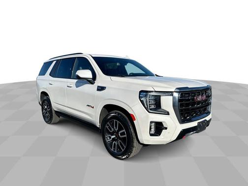 White Frost Tricoat 2023 GMC Yukon 4WD AT4