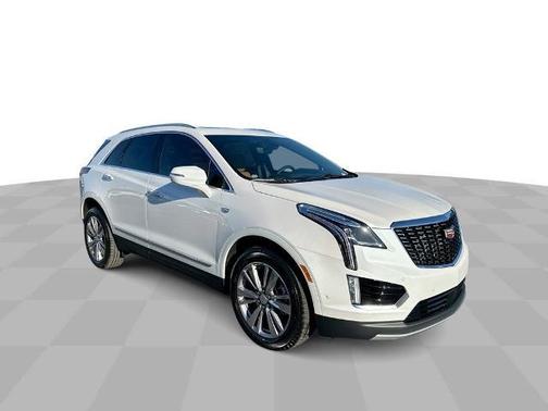 Crystal White Tricoat 2026 Cadillac XT5 Premium Luxury