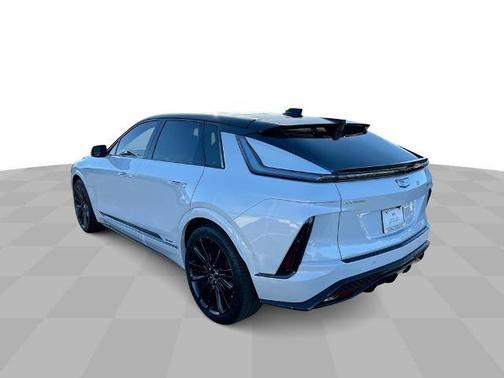 Vibrant White Tricoat 2026 Cadillac LYRIQ V