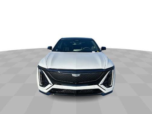 Vibrant White Tricoat 2026 Cadillac LYRIQ V