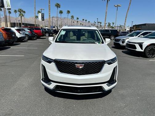 2025 Cadillac XT6 Premium Luxury FWD