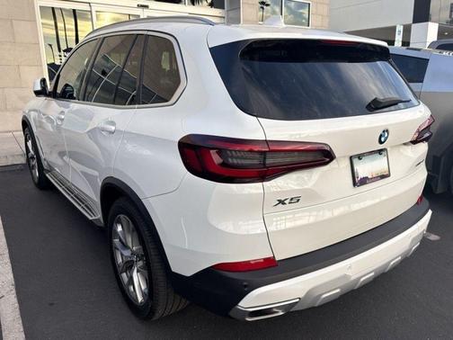 Alpine White 2023 BMW X5 sDrive40i