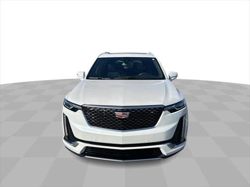2025 Cadillac XT6 Luxury FWD