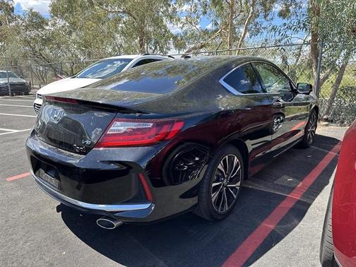 2017 Honda Accord EX-L w/Navigation & Honda Sensing