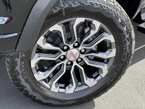 2025 GMC Canyon Denali