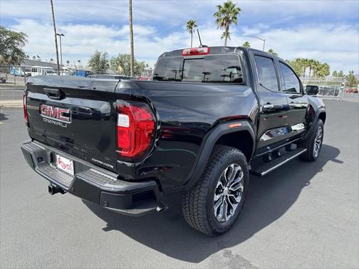 2025 GMC Canyon Denali