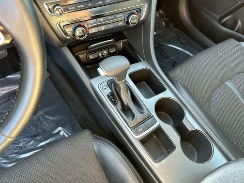 Snow White Pearl 2019 Kia Optima S