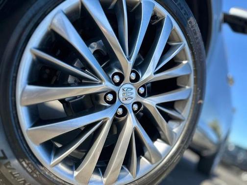 Moonstone Gray Metallic 2026 Buick Enclave Avenir FWD