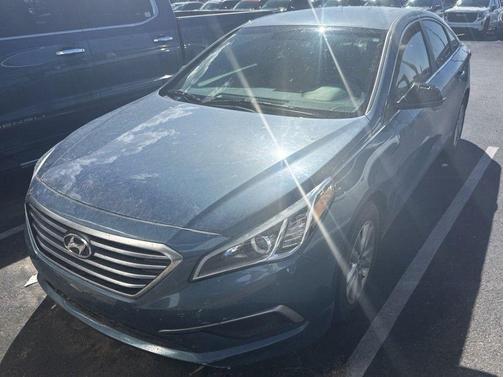 Nouveau Blue 2016 Hyundai SONATA SE