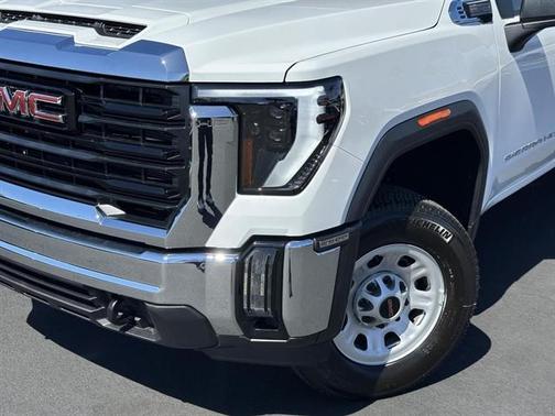 2025 GMC Sierra 2500 Base