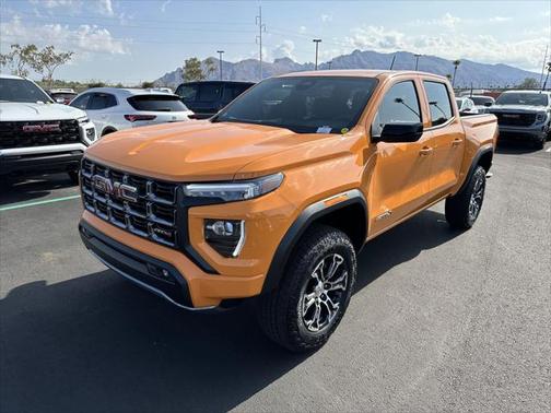 2025 GMC Canyon Base