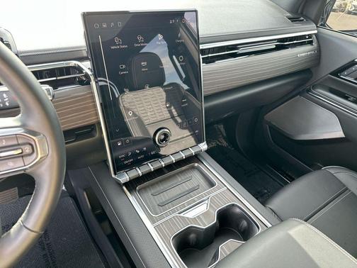 Onyx Black 2025 GMC Sierra EV Max Range Denali