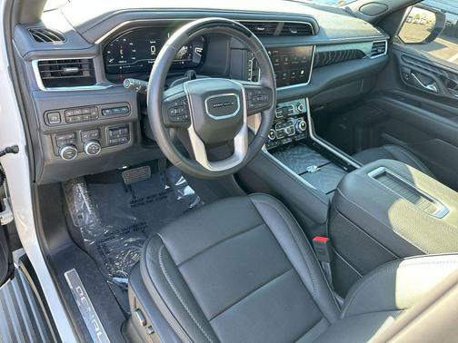 White Frost Tricoat 2024 GMC Yukon XL Denali