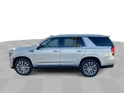 Pearl Beige Metallic 2022 GMC Yukon Denali