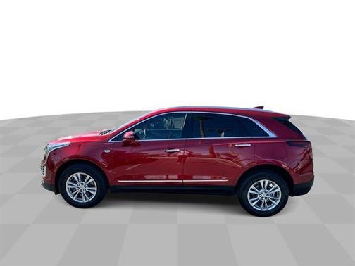 2025 Cadillac XT5 Luxury