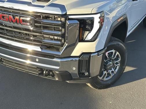 2026 GMC Sierra 2500 SLE