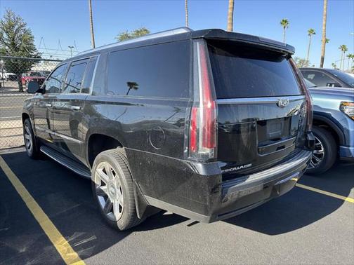 2016 Cadillac Escalade ESV Luxury