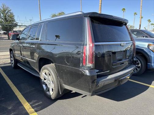 2016 Cadillac Escalade ESV Luxury