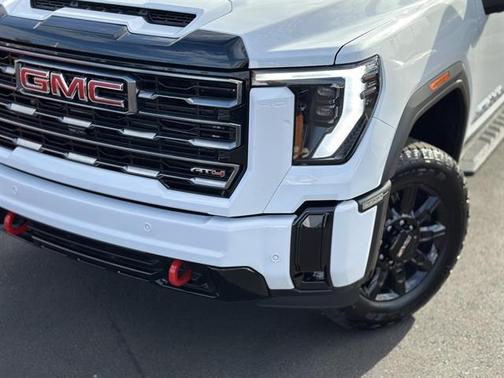 2025 GMC Sierra 2500 AT4