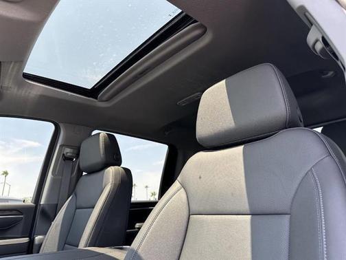 2025 GMC Sierra 3500 SLT