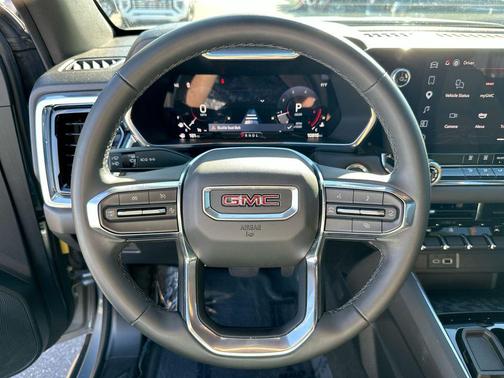 Sterling Metallic 2025 GMC Canyon Elevation