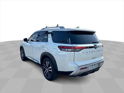 2023 Nissan Pathfinder Platinum 4WD