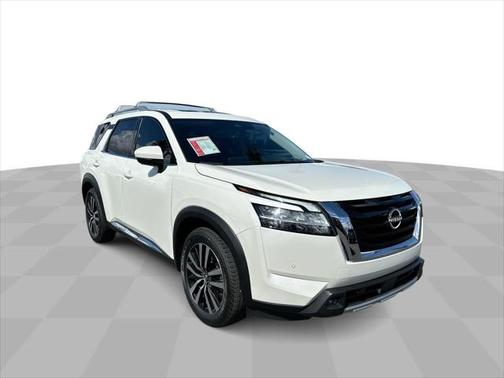 2023 Nissan Pathfinder Platinum 4WD