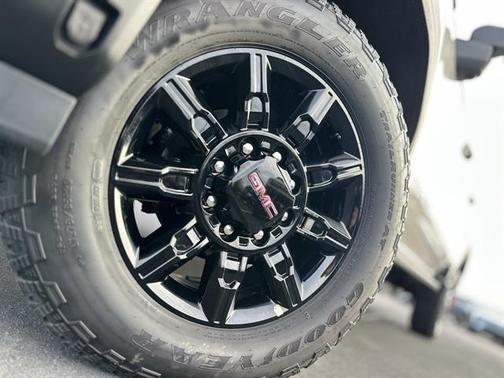 2026 GMC Sierra 2500 AT4