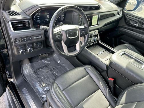 Onyx Black 2024 GMC Yukon Denali