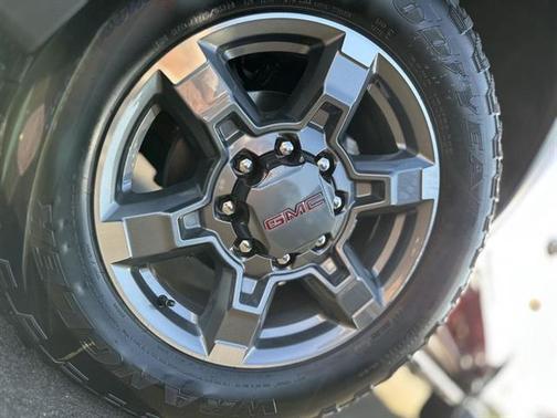 2025 GMC Sierra 2500 SLT