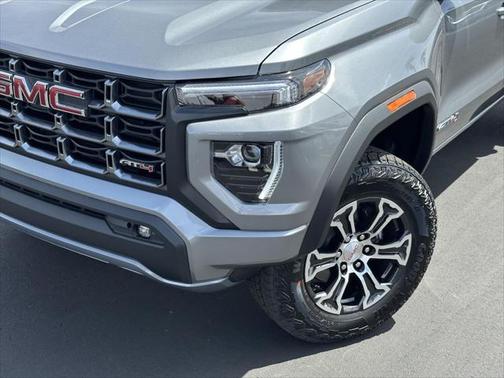 2025 GMC Canyon Base