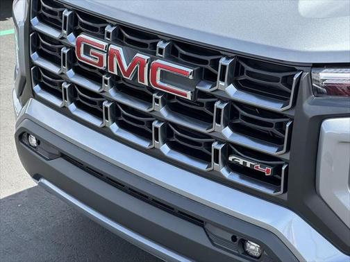 2025 GMC Canyon Base